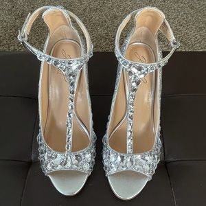 Badgley Mischka Jewel heels… SZ 7. NIB. $44